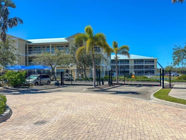 Building Photo - 102 NATURES Way