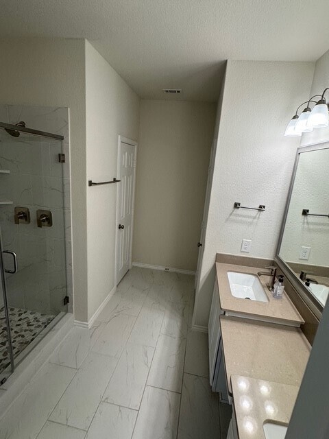 Building Photo - 3415 Avondale Vw Dr