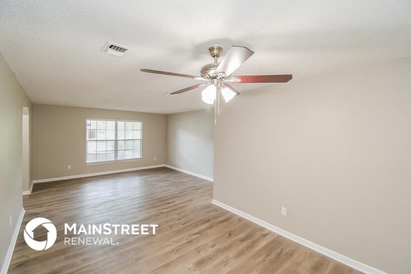 Building Photo - 1523 Lavilla Dr N