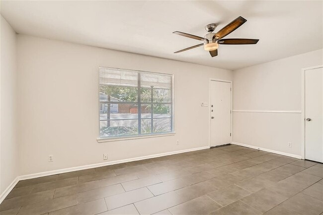 Building Photo - 2202 Colfax Ave