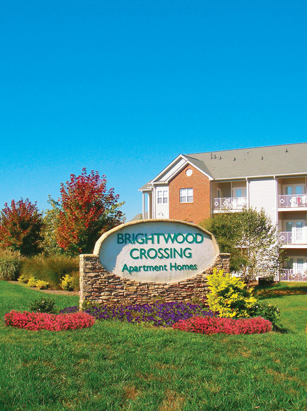 Brightwood Crossing Apartments - Brightwood Crossing