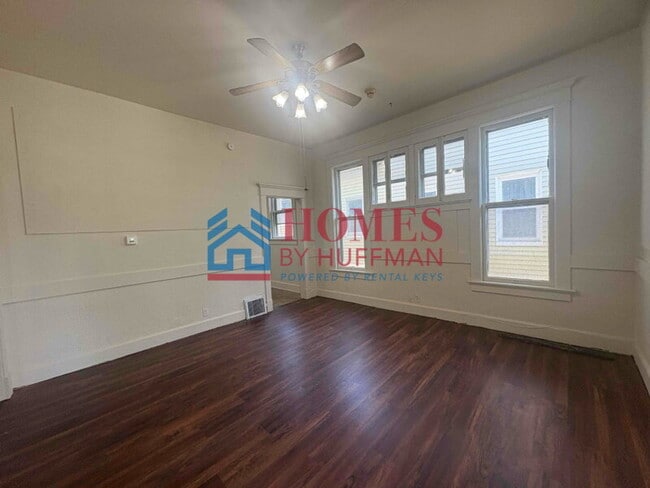 Building Photo - Large Four Bedroom | Two Bath House
