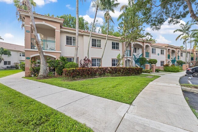 Building Photo - 2921 SE 13th Ave