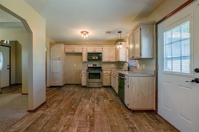 Building Photo - 11857 NW 7th St