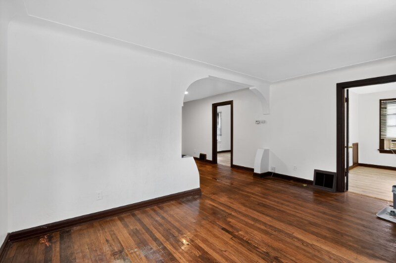 Building Photo - 2525 Tyrell Dr