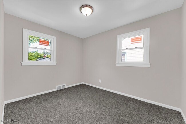 Building Photo - 17801 Grovewood Ave