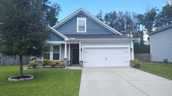 Building Photo - Gorgeous Home in Pooler