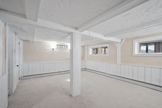 Building Photo - 52 Point Pleasant Rd