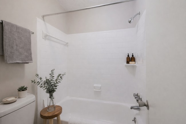 Building Photo - Spacious 1-Bedroom Living Near Emory & Toco Hills | 672 SF