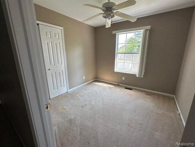 Building Photo - 1251 Otter Ave