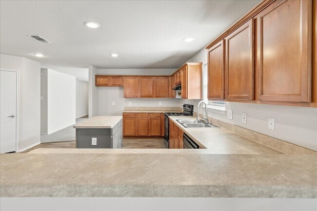 Building Photo - 10745 Kittering Trl