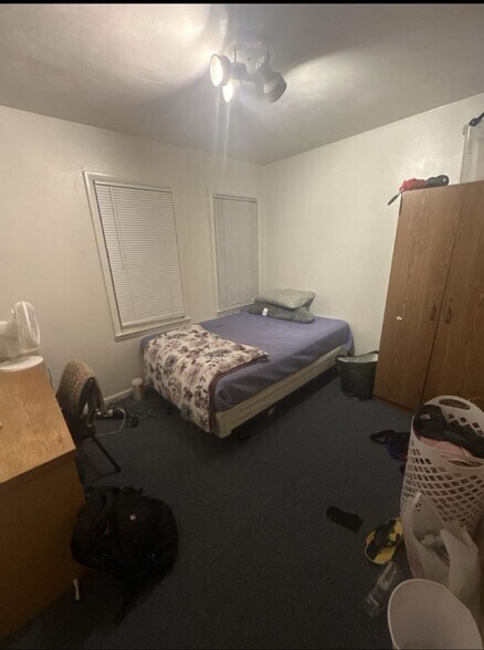 Building Photo - 7 Seminary Ave