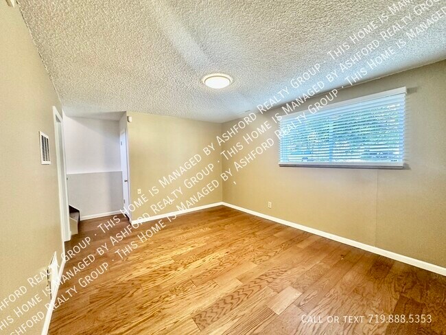 Building Photo - 3712 Windflower Cir