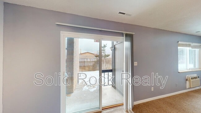 Building Photo - 1708 Sawyer Way