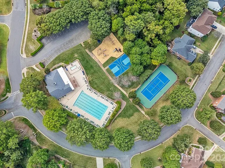 Building Photo - 14544 Maclauren Ln