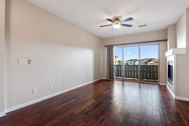 Building Photo - 9359 Las Ramblas Ct