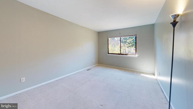 Building Photo - 3836 Miramonte Pl