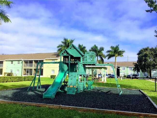 Building Photo - 4148 Pershing Pointe Pl