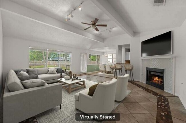 Building Photo - 4 Bedroom Single Family Home in Pflugerville