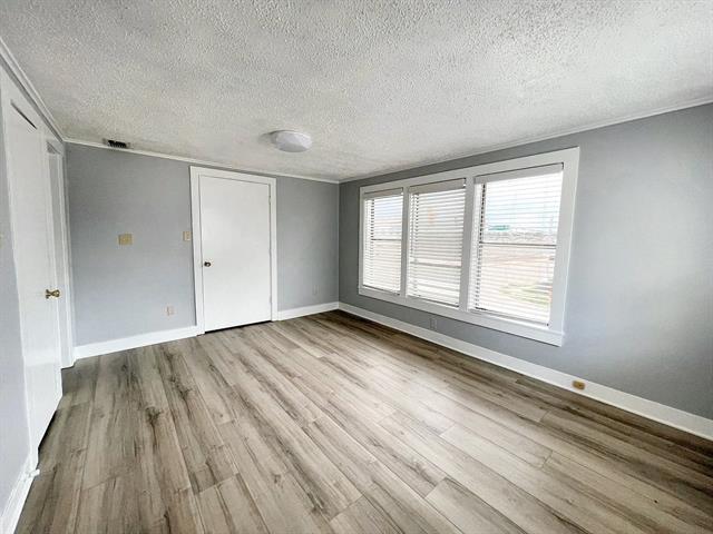 Building Photo - 5637 Birchman Ave