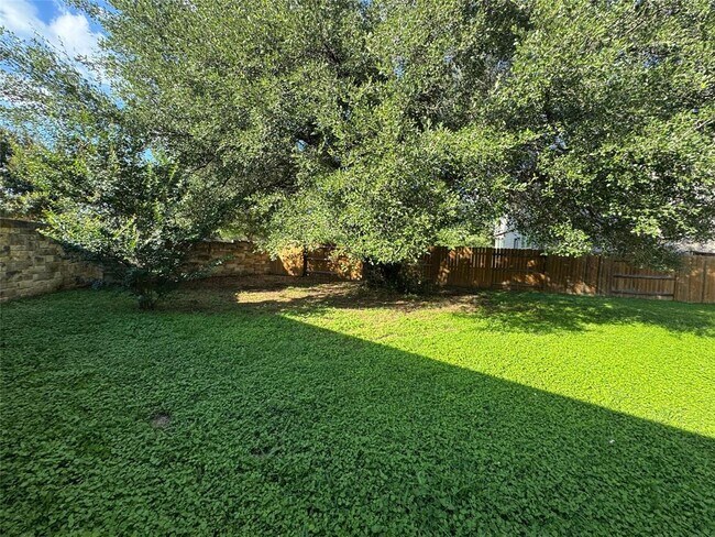 Building Photo - 14100 McCoy Lp