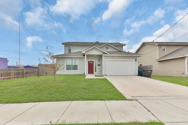 Building Photo - Five Points 4 bedroom home