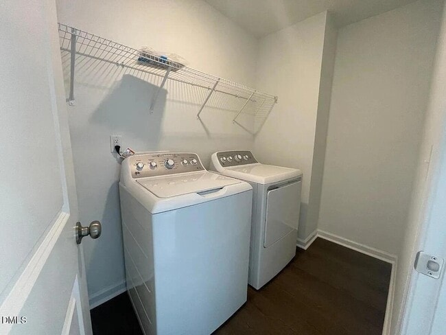 Building Photo - 199 S Finley Lndg Pkwy