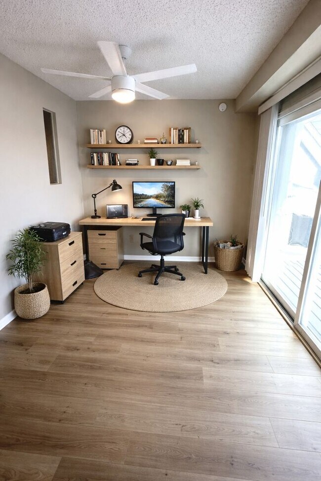 Building Photo - Tierra Verde WATERFRONT Annual Unfurn. 3BR 3BA 2 Car Tandem Garage Townhome & optional slip