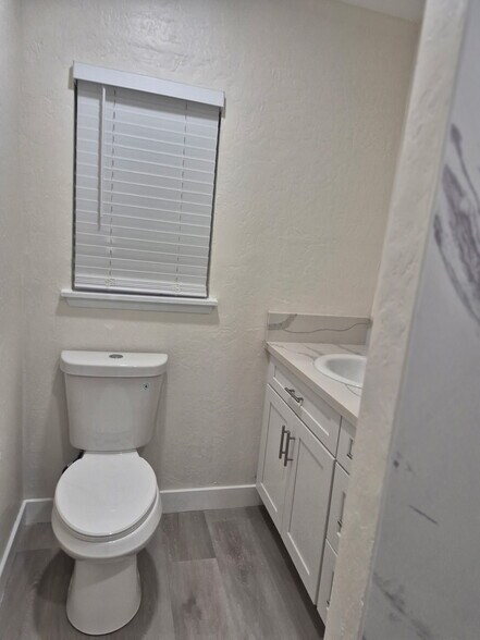 Building Photo - 2904 N 1st St