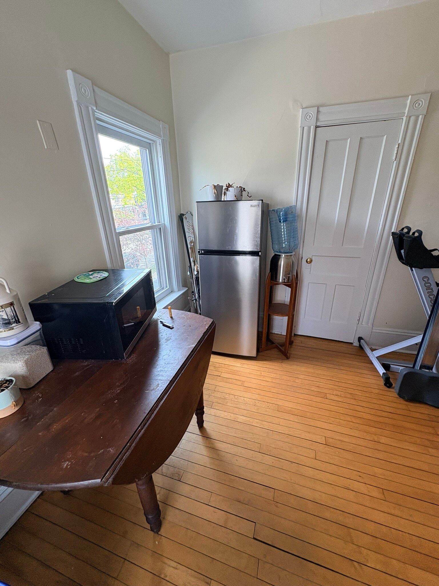 Building Photo - 105 Loomis St
