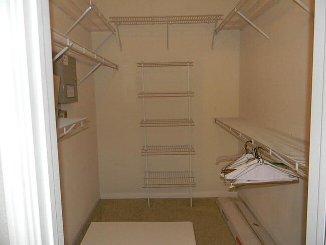 Building Photo - 1330 Old Spanish Trl
