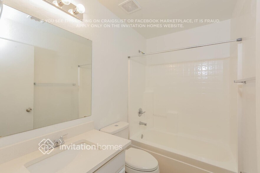 Building Photo - 2430 W Darrel Rd