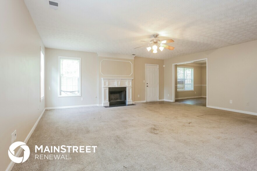 Building Photo - 3909 Riverside Pkwy