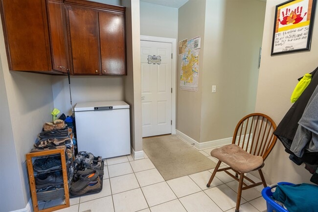 Building Photo - 491 Frank Shaw Rd