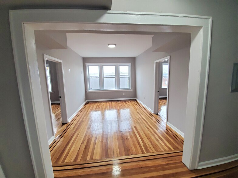 Primary Photo - 12 Canfield St