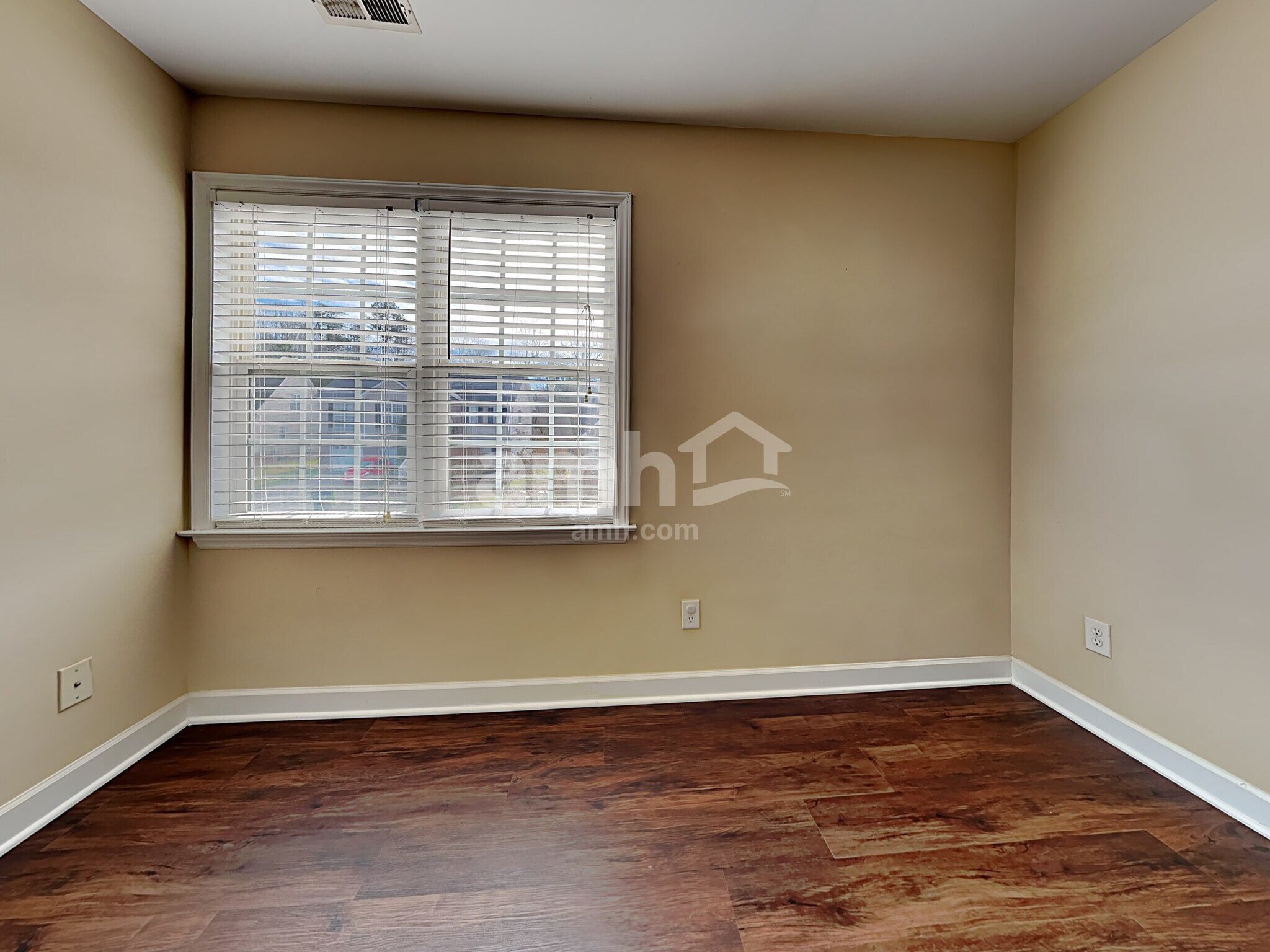 Building Photo - 817 Winterside Ln