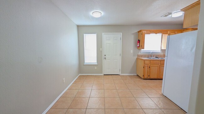 Building Photo - 20558 Alta Vista Ct