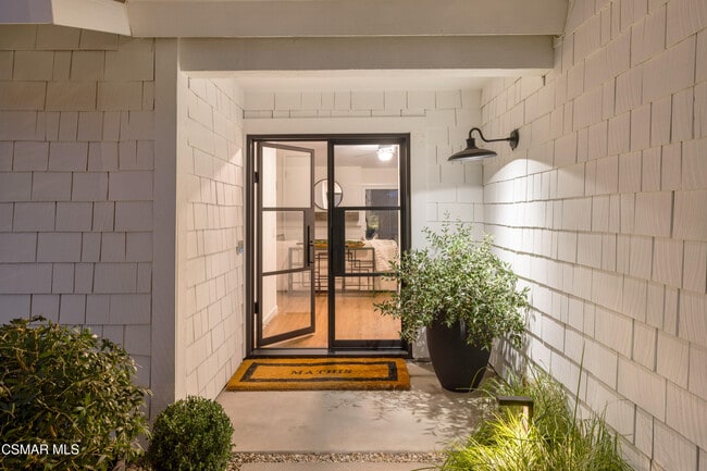 Building Photo - 1501 Valecroft Ave