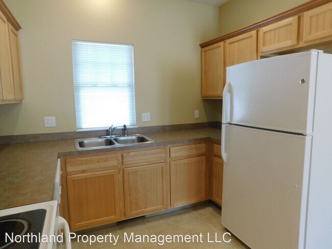 Building Photo - 2 br, 2.5 bath House - 1505 Kent #2
