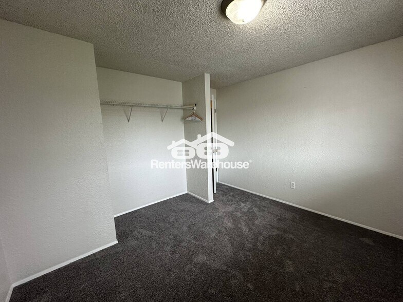 Building Photo - 955 Anacortes Ct NE