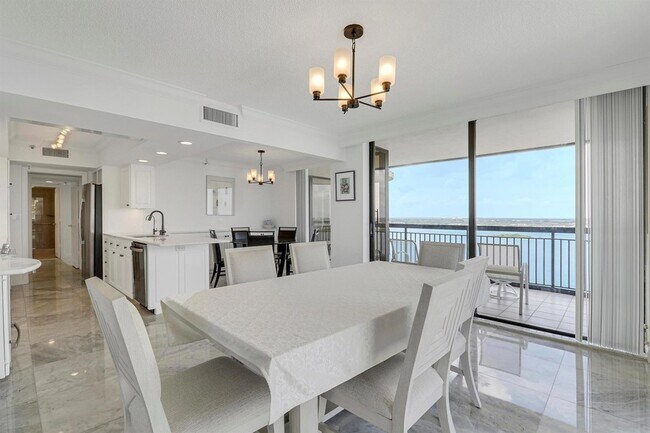 Building Photo - 5380 N Ocean Dr