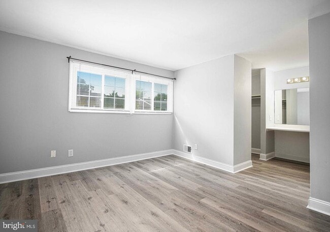 Building Photo - 224 Drexel Dr