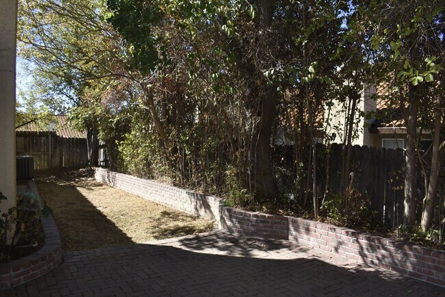 Building Photo - 8509 El Lindo Ct