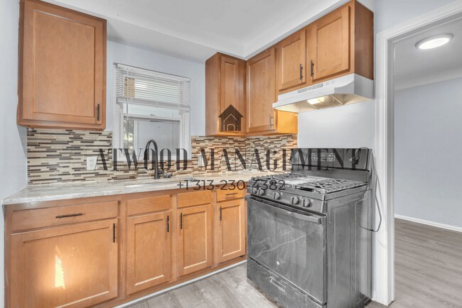 Building Photo - 9969 Pierson St