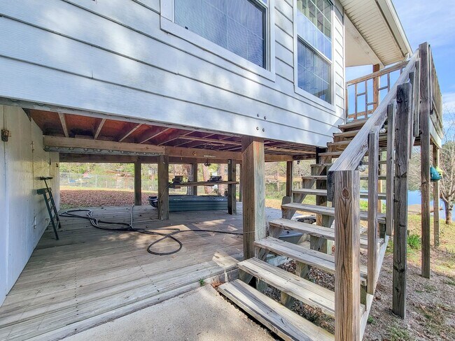 Building Photo - Escape to your updated 3-bed, 2-bath oasis in Goodrich, TX, featuring modern finishes, an open la...