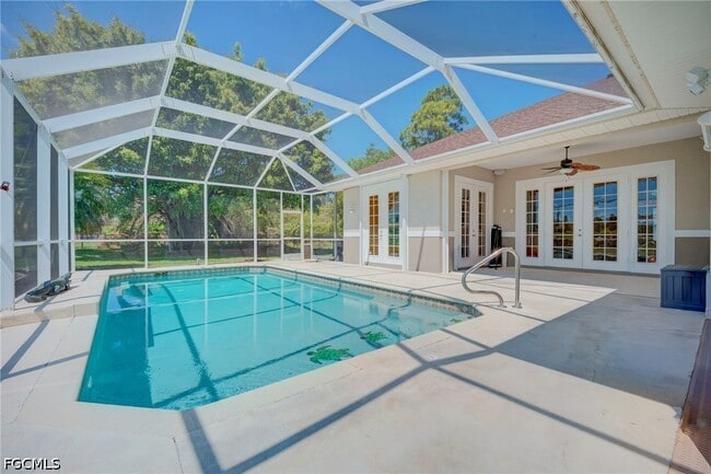 Building Photo - 638 Parkdale Blvd