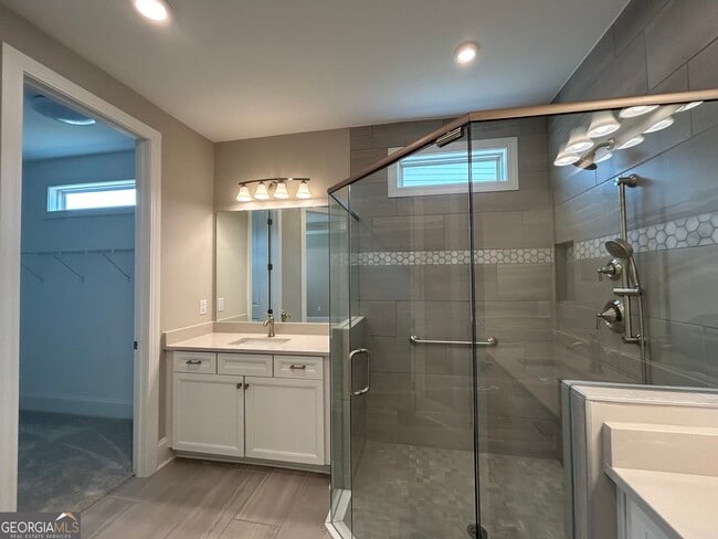 Building Photo - 411 Silverbell Ct