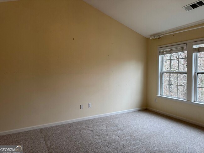 Building Photo - 15 Suwanee Pass Ln