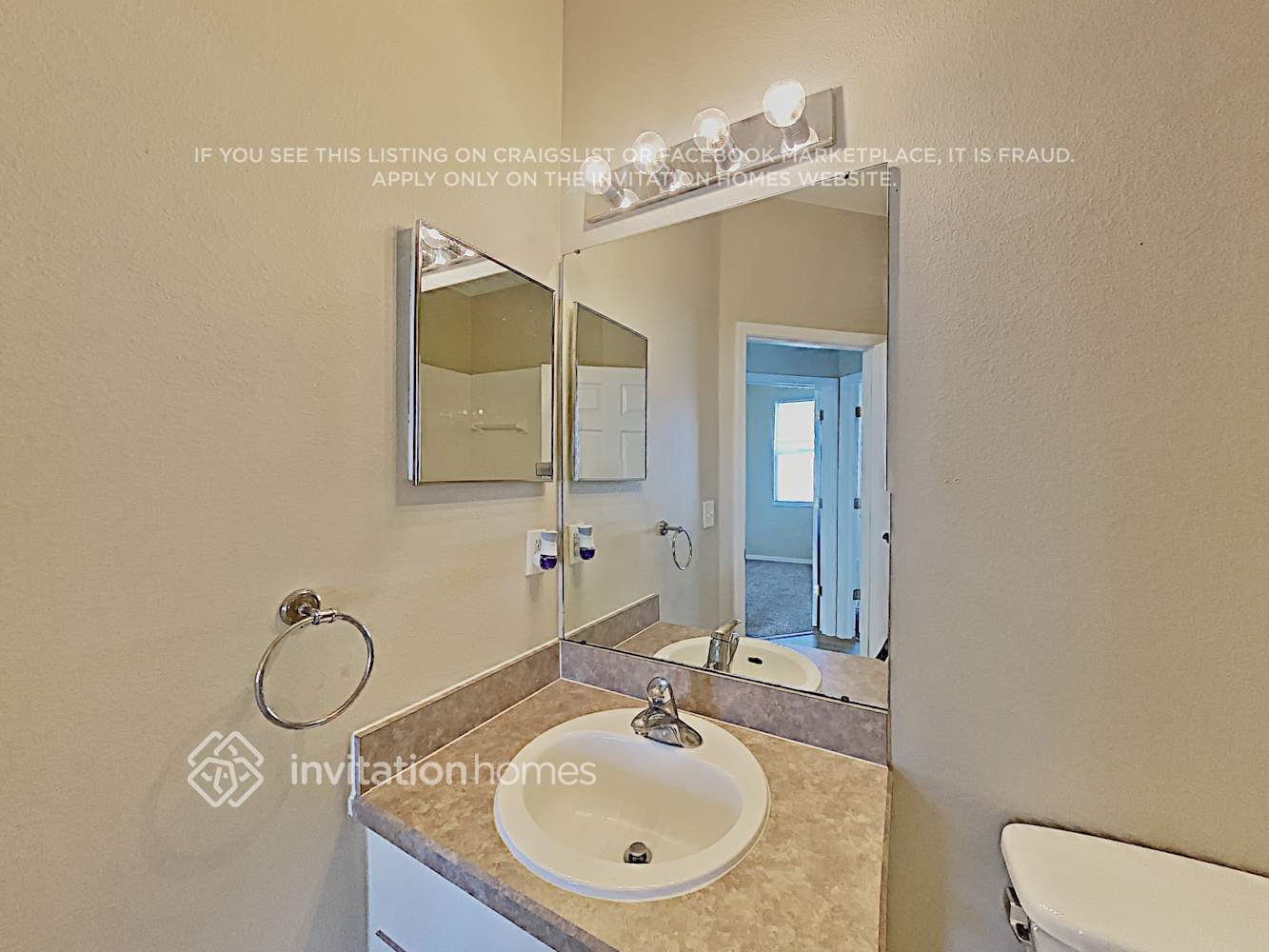 Building Photo - 6402 Bridgecrest Dr
