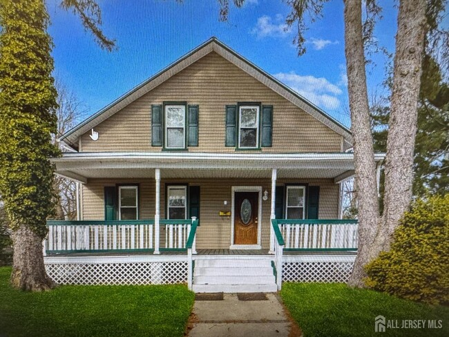 Primary Photo - 38 Brenwal Ave